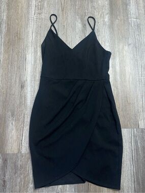 Lulus Mini Dress Womens Size Medium Black V-Neck Tulip Wrap Cocktail